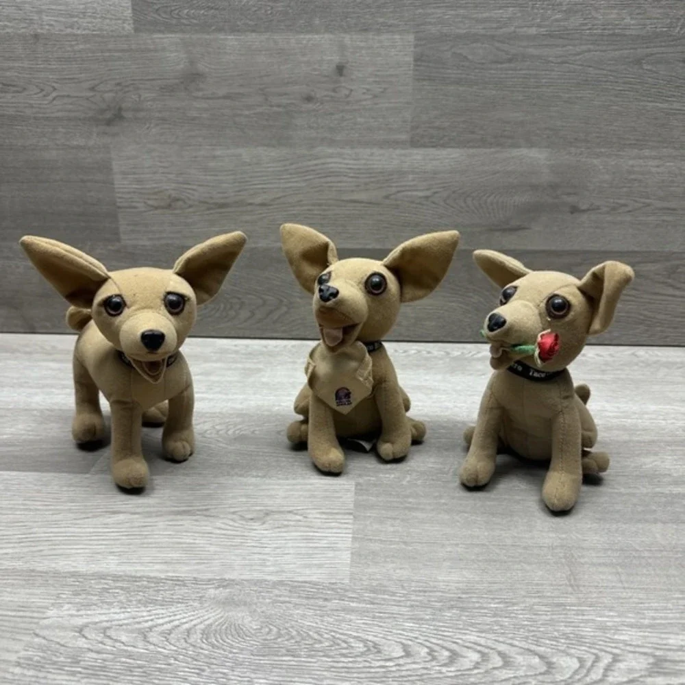 3 Vintage Taco Bell Chihuahua Plush Toys.‎ Do Not Talk. Three Plush Dogs. Nice!